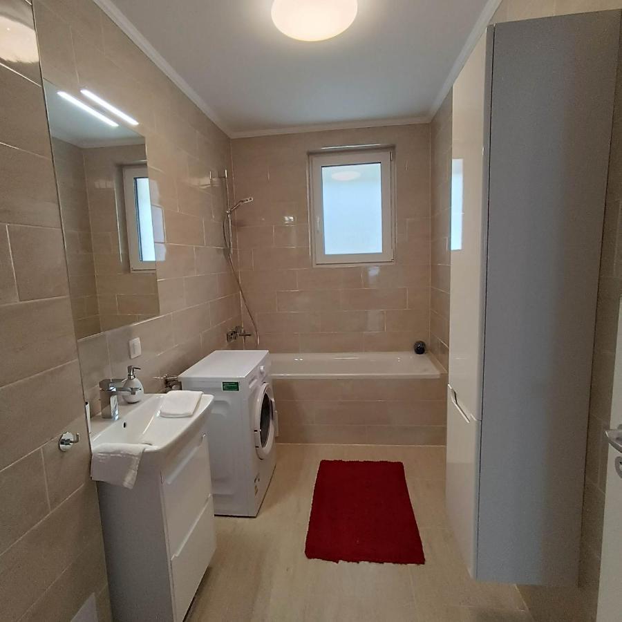 Neue, Moderne Penthousewohnung Sighişoara Eksteriør billede