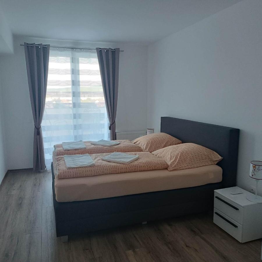 Neue, Moderne Penthousewohnung Sighişoara Eksteriør billede